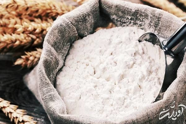 رفع موی سبیل دختر با آرد موی سبیل دختر